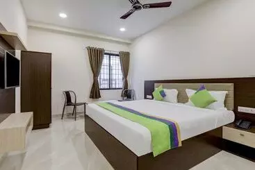 Hotel Treebo The Horizon Kankanady