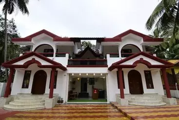 Pensionat Triple Beach Guest House By Oyo Rooms