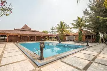 Hotel Reddoorz Premium At Joglo Garut Cottage Syariah