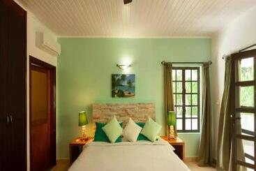 Hotel La Digue Selfcatering Apartments