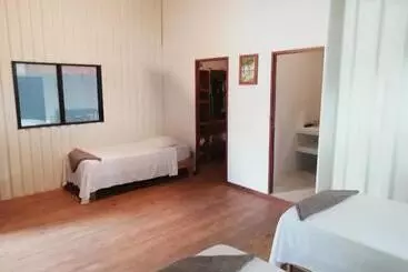 تختخواب و صبحانه Mola Mola Surf Popoyo