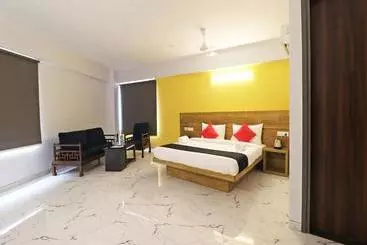 Hôtel Capital O 47534 Gazelle Inn