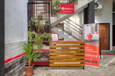 Pensione Reddoorz Syariah @ Jl. Cengger Ayam Dalam