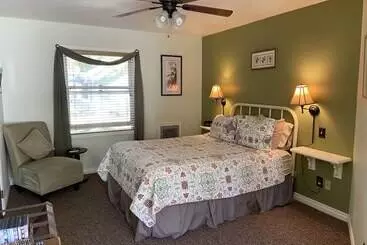 مبيت وإفطار The Bidwell House