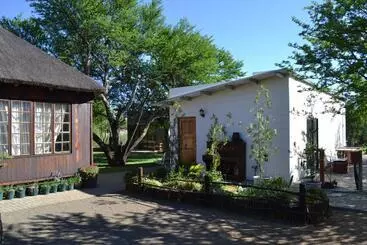 تختخواب و صبحانه Thorn Tree Bloemfontein