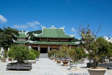 فندق Reddoorz @ Cach Mang Thang Tam Danang