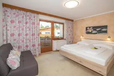 Hotelli Pension Wiesenhof