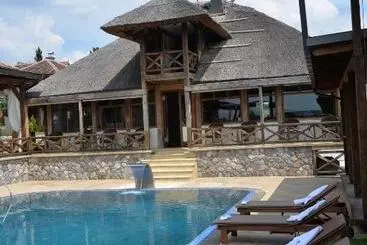 Aamiaismajoitus (B&B) Woodland Resort