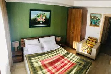 هتل آپارتمان Funsun Villa