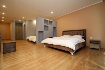 هتل Keshtjella Llogara