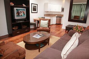 فندق Camels Garden