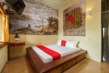 پانسیون Reddoorz Syariah @ Jalan Arteri Kualanamu Medan