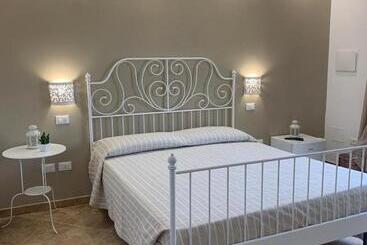 تختخواب و صبحانه Le Tre Colonne