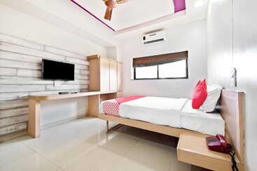 호텔 Oyo 39761 Mayura