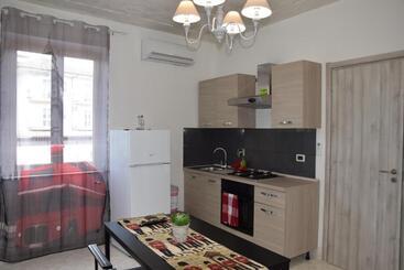 住宿加早餐  City