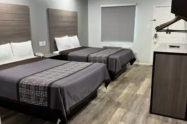 酒店 Continental Inn And Suites