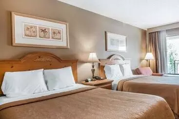 هتل Quality Inn Us65 & E Battlefield Rd Springfield