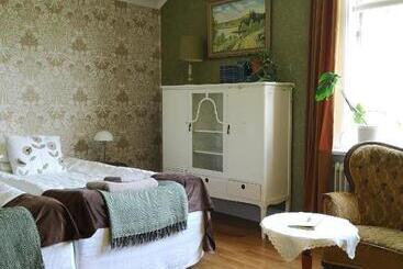 Disponentparken Café Och Bed & Breakfast