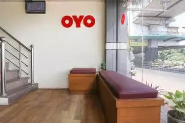 Hotel Oyo 27738 Ghala Residency Inn