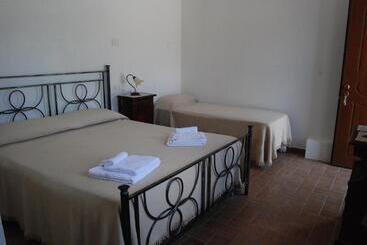 민박 Agriturismo Il Sagrato Di Assisi Appartamenti,camere