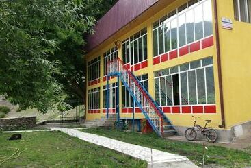 مبيت وإفطار Sharq Darvoz Mini Hotel   Hostel