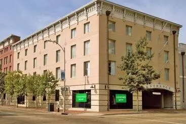 هتل Courtyard By Marriott New Orleans Warehouse Arts District