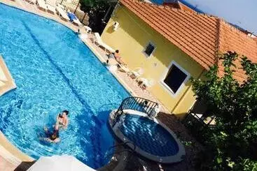 Hotel Avra Sea View Paradise Pool Apartments
