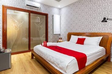 هتل Spring Airport