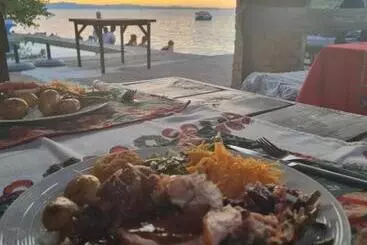 پانسیون Thumbi View Lodge