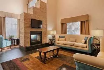 فندق Best Western Plus Wendover Inn