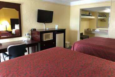 فندق Days Inn By Wyndham Gainesville