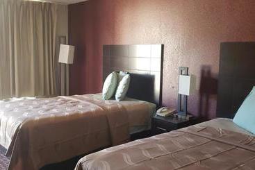 فندق Maverick Inn