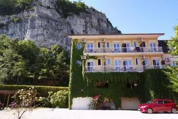 Pensjonat Domaine De Lacave