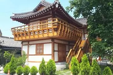 پانسیون Gyeongju Seorabeol Hanok
