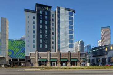 هتل Home2 Suites By Hilton Charlotte Uptown, Nc