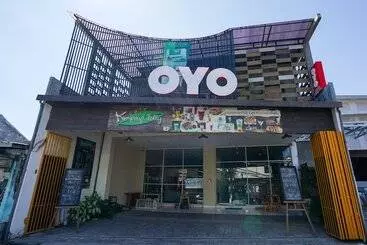 Hotel Kupang Gunung Residence By Oyo Rooms