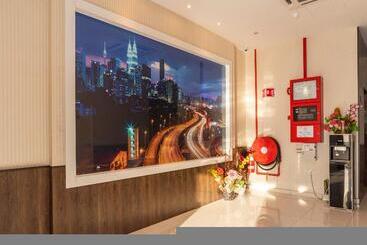 Mk Paradise Hotel By Oyo Rooms