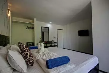 پانسیون Crown Beach Villas  Private Beach