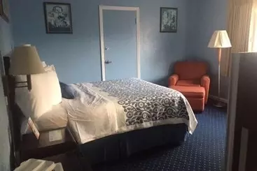 호텔 Days Inn By Wyndham Cleveland Lakewood