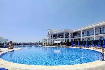 Szálloda Velipoja Grand Europa Resort, Affiliated By Melia