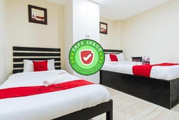 Pensão Reddoorz @ University Belt Manila