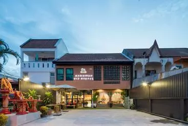 Hanuman Vip Hostel   Sha Plus