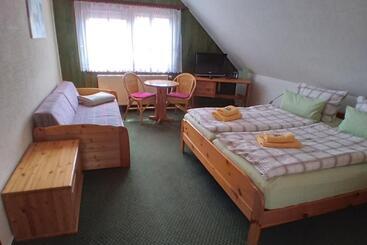 Hotel Restaurant Baumhaus