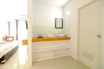 הוסטל Oyo Flagship 1260 Sentraland Karawang