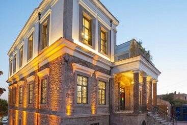 هتل Cunda Despot Evi