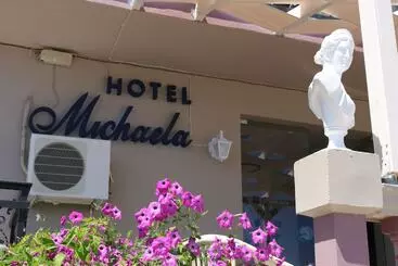 هتل Michaela