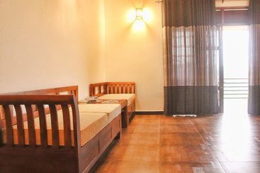 ペンション Yamu Lanka Inn