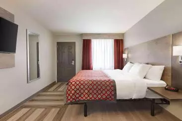 호텔 Days Inn & Suites By Wyndham Bowling Green