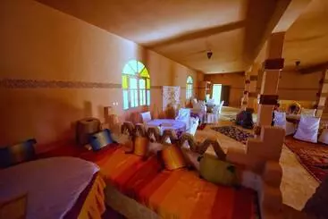 ホテル Kasbah Bivouac Lahmada