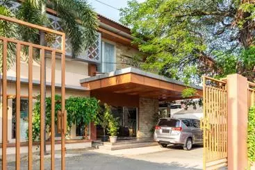 ホテル Reddoorz Plus Syariah Near Java Supermall Semarang 2